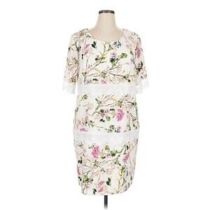 Monroe and Maine Women's Dress Size 6 Floral Ivory Lace Trim Layered Dress